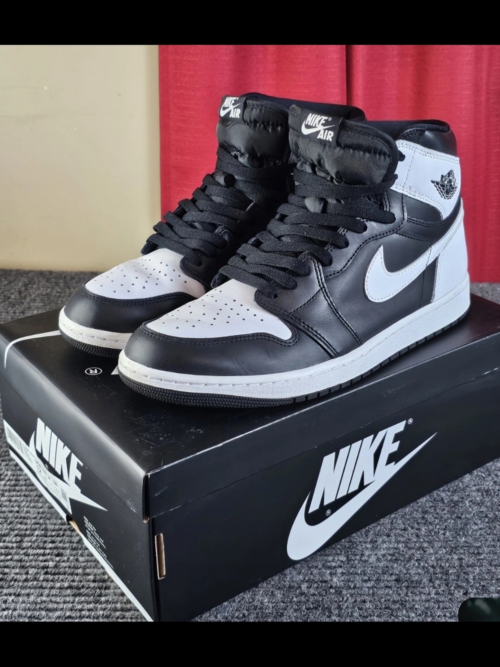 Nike Air Jordan 1 High OG Black/White Men's Sneakers Mens Size 12 Like New